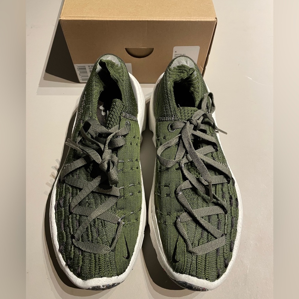 NIB Nike Space Hippie 04